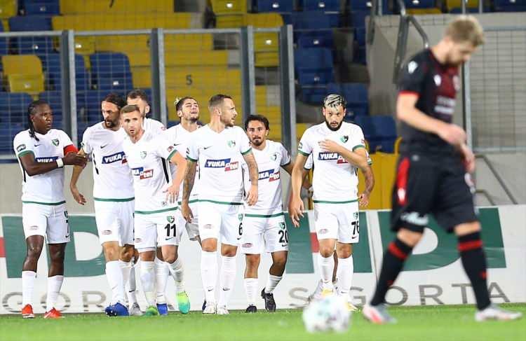 <p>Denizlispor - 7 milyon 605 bin 271</p>