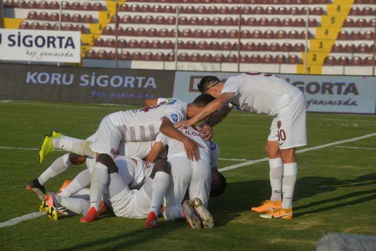 <p>Hatayspor - 2 milyon 811 bin 143</p>
