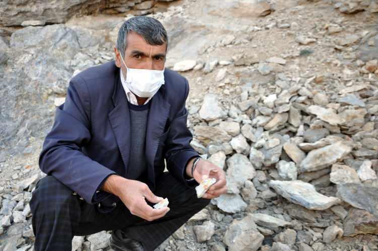 Ağrı'nın Mollakara köyünde 'altın' sevinci