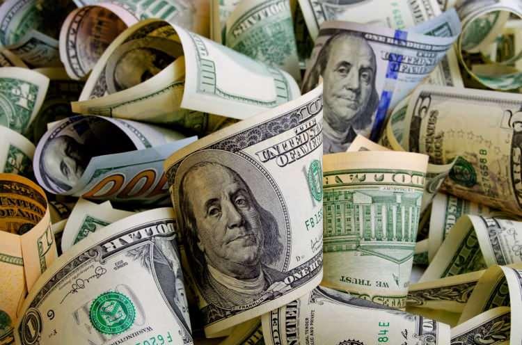 Dolar 8 TL'yi aştı, Gram altında yükseliş sürüyor