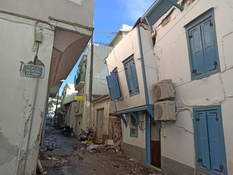 <p><em>Ege Denizi'nin Seferihisar açıklarında meydana gelen 6.6 büyüklüğündeki depremin merkez üssü Türkiye'ye en yakın Yunan adaların biri olan Sisam (Samos) adasında da hissedildi. Deprem, Sisam'da bazı kilise ve evlerde hasara neden oldu.</em></p>

<div> </div>
