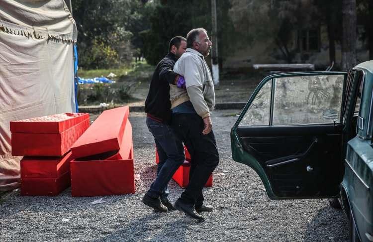 <p>Açıklamada, saldırı sonucu 19 sivil hayatını kaybettiği, 60 kişinin de yaralandığı belirtildi. </p>
<p> </p>