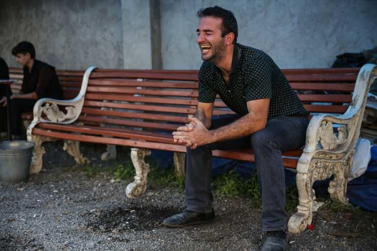 <p>Yakınlarının kaybettiğini öğrenen birçok Berdeli hastane ve morgun kapısına akın etti. </p>
<p> </p>