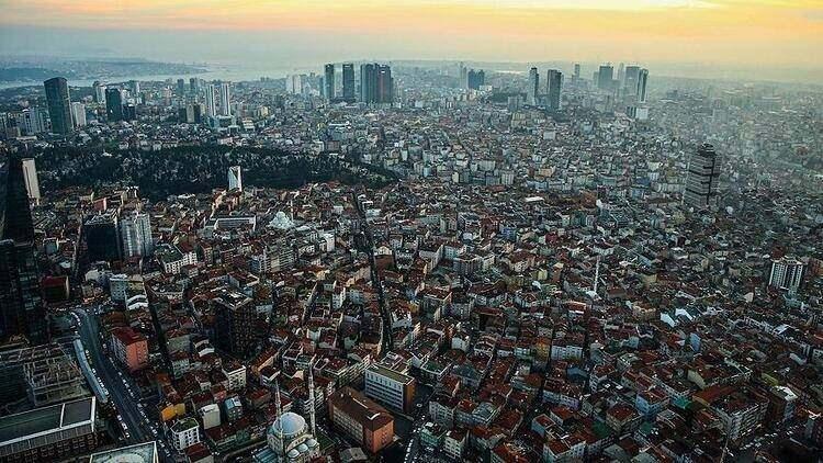 <p><strong>DİĞER RİSKLİ İLÇELER </strong></p>
<p>İstanbul’da riskli bölgeler olarak görülen diğer ilçelerdeki durum ise sayısal veriler üzerinden şöyle yer alıyor:</p>