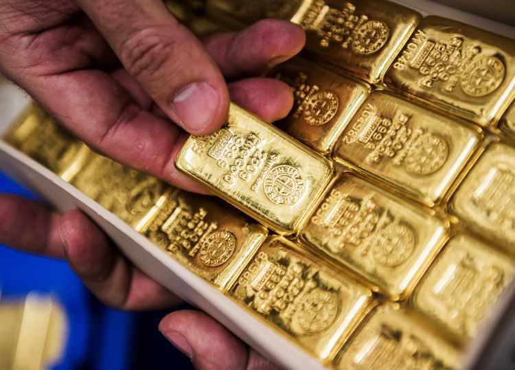 Dolar 8 TL'yi aştı, Gram altında yükseliş sürüyor
