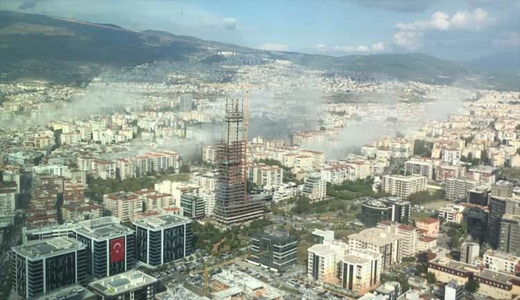<p><span style="color:#800080"><strong>Depremin şiddeti 6,6 olarak açıklandı, merkez üssü İzmir Seferihisar açıkları... </strong></span></p>
