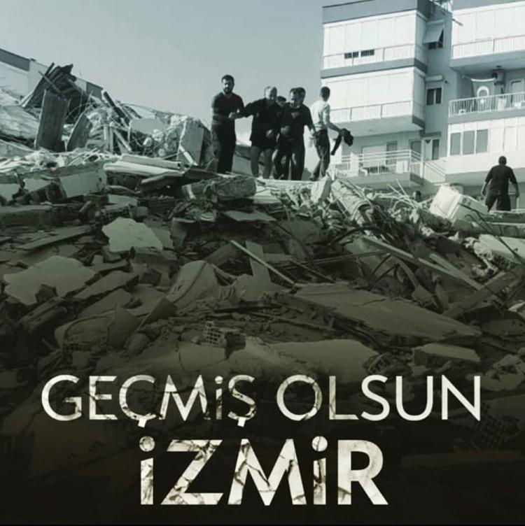 <p>İbrahim Tatlıses:</p>

<p>Dualarım sizinle</p>
