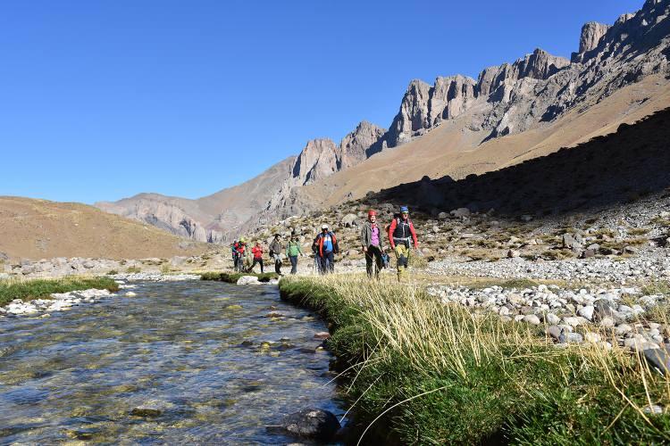 <p>Her mevsim farklı güzelliğe bürünen milli parkı ziyaret eden doğa ve fotoğraf tutkunları, bölgenin saklı güzelliklerini keşfedip, fotoğraflıyor. </p>
<p> </p>