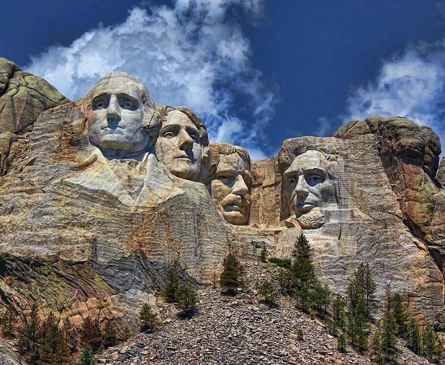 <p>Amerika'nın Güney Dakota kısmında yer alan Rushmore Dağı Anıtın da fotoğraflardaki gibi görünmüyor.</p>