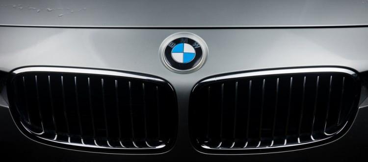 <p><strong>3- BMW - % 4</strong></p>

<p>39.756 milyar dolar </p>

<p><strong>Tüm markalar arasındaki yeri – 11</strong></p>

<p> </p>
