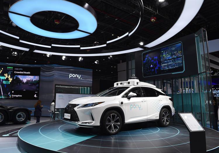 <p>Lexus'un yapay zekayla hareket eden Pony.ai modeli</p>
