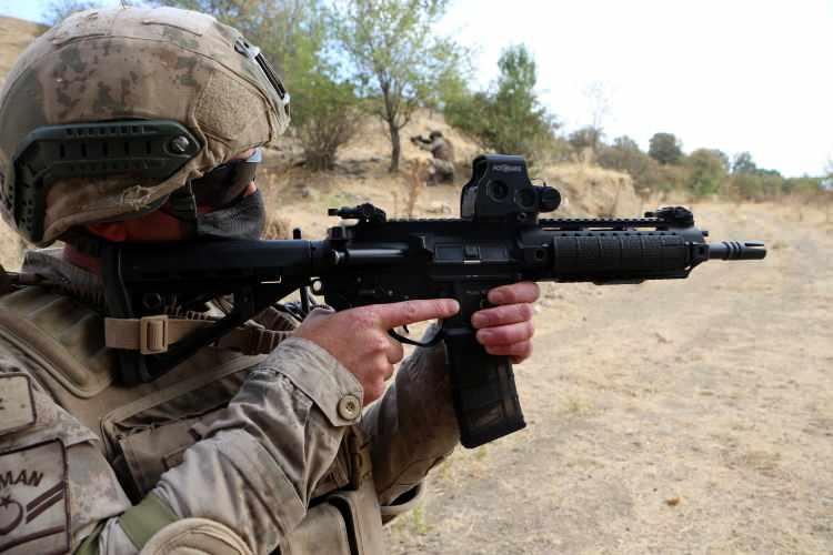 <p>Tokat Jandarma Özel Harekat Tabur Komutanlığı'na bağlı subay, astsubay, uzman jandarma çavuş ve uzman onbaşılardan oluşan Boralar timi, her an göreve hazır bekliyor. </p>
