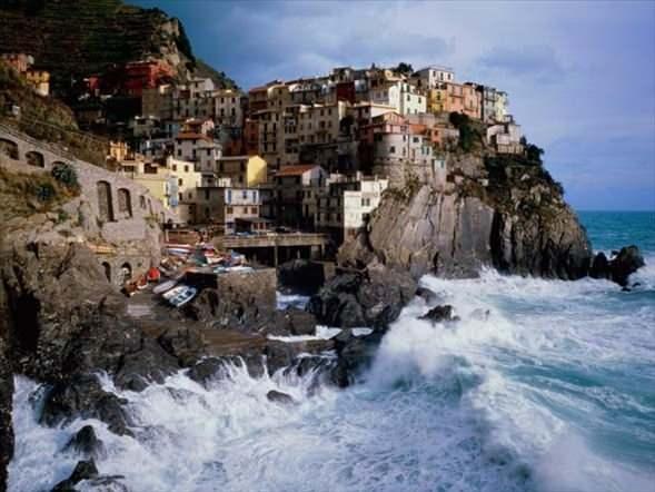 <p>İtalya, Manarola</p>

<p> </p>
