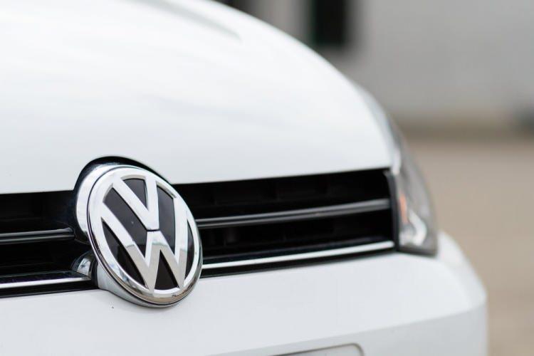 <p>9- Volkswagen - % 5</p>

<p>12.267 milyar dolar –</p>

<p><strong>Tüm markalar arasındaki yeri- </strong><strong>47</strong></p>

<p> </p>
