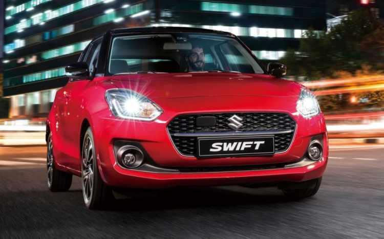 <p>Suzuki Swift</p>
<p>216 bin 900 lira<br />
</p>