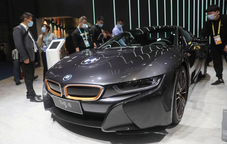 <p>BMW i8</p>
