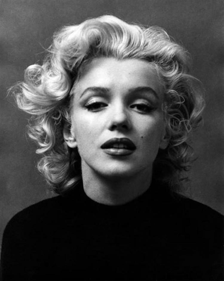 <p><strong>13. Marilyn Monroe</strong></p>

<p>Kazancı: 8 milyon dolar</p>

<p>Ölümü: 4 Ağustos 1962 (36 yaşındaydı)</p>
