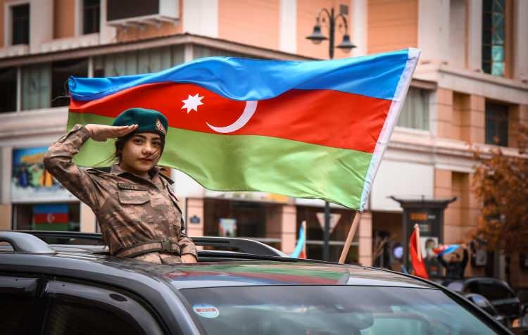 <p>Çevresi ormanlarla kaplı, çok sayıda mesire alanına sahip şehrin güney kesiminde yer alan Cıdır Ovası, yıllarca Azerbaycanlıların at yarışı oyunlarına, festival ve spor etkinliklerine ev sahipliği yaptı.</p>

<p> </p>

<p> </p>
