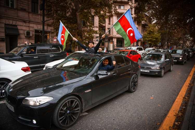 <p>- Kültür ve turizm şehri Şuşa</p>

<p>Deniz seviyesinden 1300 ila 1600 metre yükseklikte bulunan Şuşa, doğal güzellikleriyle de ön plana çıkıyor. </p>

<p> </p>

<p> </p>
