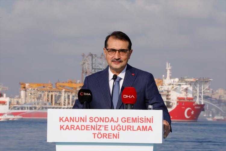 <div>Türkiye Petrolleri Anonim Ortaklığı Genel Müdürü Melih Han Bilgin ise 227 metre uzunluk ve 42 metre genişliğe sahip Kanuni sondaj gemisinin en üst teknolojilerle donatıldığını söyledi. </div>

<div> </div>
