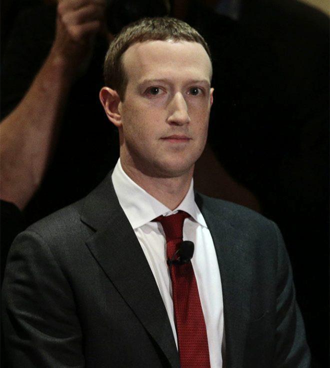 <p>Mark Zuckerberg (Facebook CEO)</p>
