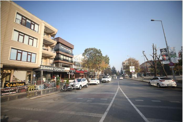 <p>Depremde b&uuml;y&uuml;k yıkımın yaşanan Mehmet Akif Ersoy Caddesinin şimdiki hali</p>
