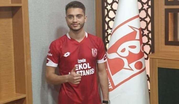 <p>Oltion Bilalli - Balıkesirspor</p>
<p>Kosovalı futbolcu 18 yaşında. Sağ kanat ve forvet oynayailen genç isim bu sezon 7 kez TFF 1. Lig'de forma giydi.</p>