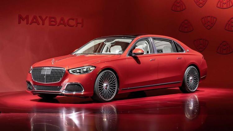<p>Mercedes tarafından henüz yeni S-Serisi üyeleriyle ilgili bir fiyat açıklaması yapılmadı.</p>