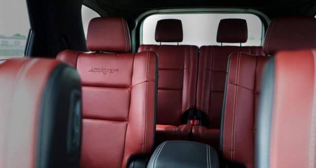 <p>Tüm Dodge modelleri Bluetooth, Apple CarPlay, Android Auto ve Dodge'un kullanıcı dostu UConnect bilgi-eğlence sistemi ile standart olarak geliyor.</p>