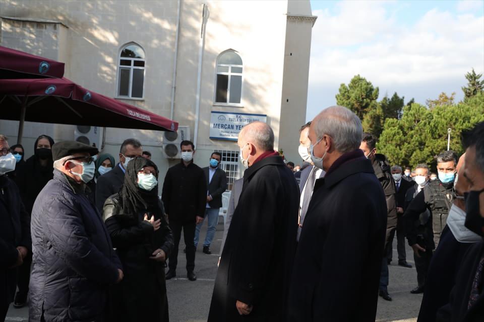 <p>&nbsp;İhsan Kadaifci i&ccedil;in Tuzla'daki Mercan Yeni Camisi'nde cuma namazının ardından t&ouml;ren d&uuml;zenlendi.<br />
&nbsp;</p>
