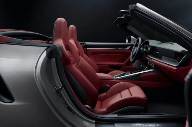 <p>8) Porsche Ortalama İç Skor: 7.4 / 10 Porsche araçları, deri döşemeler ve ahşap kaplamalarla dolu şık iç mekanları ile öne çıkıyor.</p>