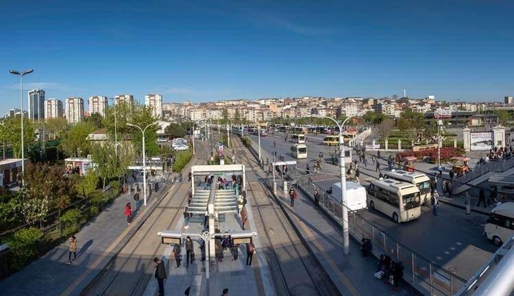 <p>Özellikle Avrupa Otobanı (E-5), Trans Avrupa Kuzey Güney Otoyolu (E-80) ve metro hatlarının geçtiği mahallelerde kırılganlık değerleri yüksek olarak tespit edildi.</p>

<ul>
</ul>
