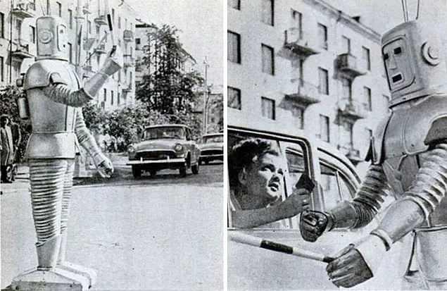 <p>Robot bir polis, 1947.</p>