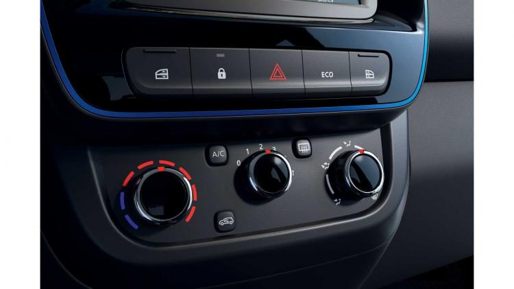 T&uuml;rkiye&rsquo;nin en ucuz sıfır arabası Dacia&rsquo;dan geliyor! Fiat Egea&rsquo;yı fiyatı ile geride bırakacak!