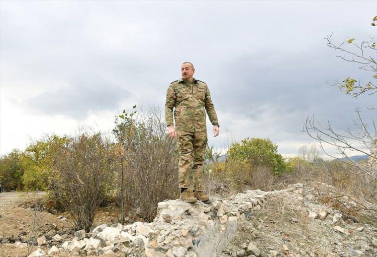 <p>Azerbaycan ordusunun 27 Eylül'de başlattığı Dağlık Karabağ'daki topraklarını işgalden kurtarma operasyonunda elde ettiği başarı, Ermenistan'ı ateşkes imzalamaya mecbur bırakmıştı.<br />
<br />
</p>