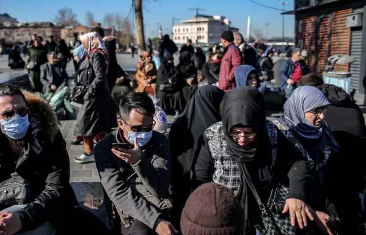 Pandeminin ciddiyetini bu sözlerle anlattı: Hızlı otomobil bile kullanmayın