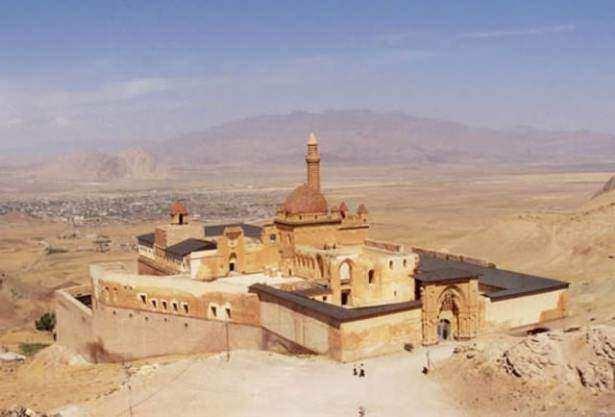 <p>AĞRI<br />
<br />
536.199 kişi</p>
