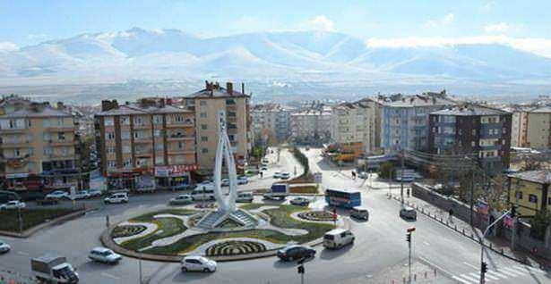 <p>NİĞDE<br />
<br />
362.861 kişi</p>