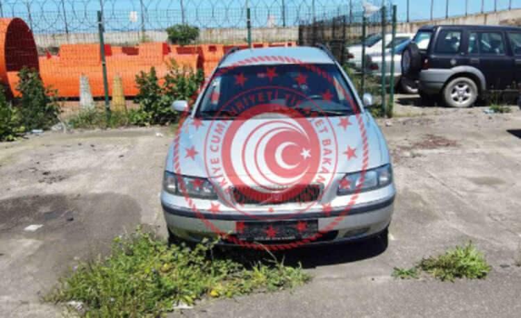<p>2004 VOLVO V70/ İhale fiyatı: 75.500 TL</p>

<ul>
</ul>
