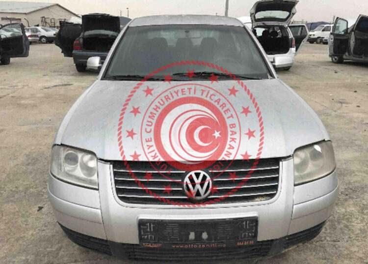 <p>2001 VOLKSWAGEN PASSAT 1.9 TDI/ 45.400 TL</p>

<ul>
</ul>
