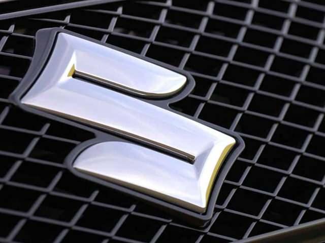 <p>Suzuki Alto 2005</p>
<p>47.000</p>