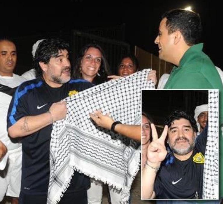 <p>Diego Maradona: “Haklı davalarında Filistinlilerin yanındayım çünkü ben de adaletsizlikle mücadele içinde büyüdüm. Filistinliler de mücadeleci bir toplum.”</p>
