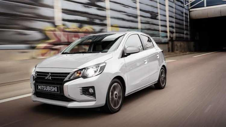 <p><strong>Mitsubishi</strong></p>
<p>Mitsubishi, Invite CVT Sport Pack modelinde 13 bin liraya varan indirimler sunuyor. Ayrıca Space Star modelinde 36 bin liraya 12 ya vade ve yüzde 0,99 faiz, Eclipse Cross modelinde 70 bin liraya 12 ay vade ve 0,99 faiz, L200 modeli 70 bin liraya 12 ay vade ve yüzde 0,99 faiz, Outlander modelinde 70 bin liraya 12 ay vade ve yüzde 0,99 faiz fırsatları tüketicilere sunuluyor.</p>