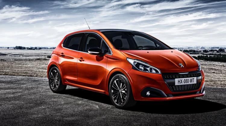 <p><strong>Peugeot</strong></p>
<p>Peugeot, 208 HB modelinde 15 bin lira kredi kullanımı ve 12 ay vadede sıfır faiz uygularken, 50 bin lira kredi kullanımı ve 12 ay vadede yüzde 1,09 faiz oranı uygulanıyor.</p>
<p>508, 3008 ve 5008 modellerinde 12 ay vade ile 100 bin lira kredi kullanımında yüzde sıfır faiz oranı ile alım yapılabiliyor.</p>
<p>2008 modelinde 12 ay vade ile 60 bin lira kredi kullanımında yüzde sıfır faiz tüketicilere uygulanacak.</p>
<p>Son olarak Rifter ve Partner Van modellerinde ise 12 vade ile 45 bin lira kredi kullanımında faiz uygulanmayacak.</p>
