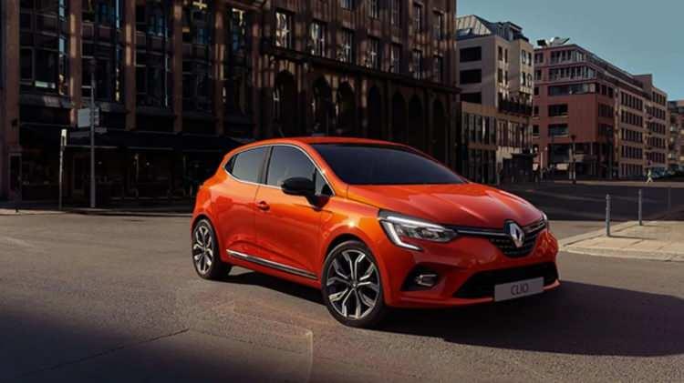 <p><strong>Renault</strong></p>
<p>Renault, yeni Clio ve Kadjar modellerinde 24 ay vade ile 50 bin lira kredi kullanımında yüzde 0,99 faiz uygulanıyor. Yine Yeni Clio modellerinde minimum 15 bin lira peşinat tutarı yatıran müşteriler aralık ayında yapılacak tüm yeni Clio modelleri için fiyat sabitlemesi yapabiliyor, sınırlı sayıdaki yeni Clio'da ise 15 bin liraya varan indirim fırsatları tüketicilere sunuluyor</p>