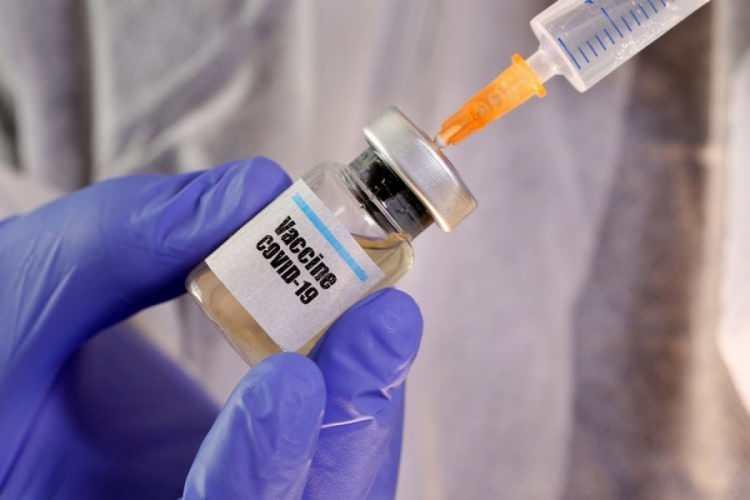 <p>Kendi güvenlik verilerimize bakılarak hareket ediliyor. Aynı değerlendirme BioNTech Pfizer aşısı için de yürüyor. Onun için de girişimde bulunuldu. Oranın güvenlik verileri de uygun gelirse o şekilde oradan da istenecek. İnaktif aşıdaki miktar biraz daha yüksek, buradaki miktar biraz daha düşük olacak. Türkiye karar verip "uygun" derse bu aşıların güvenilir olduğunu söylememiz lazım.</p>