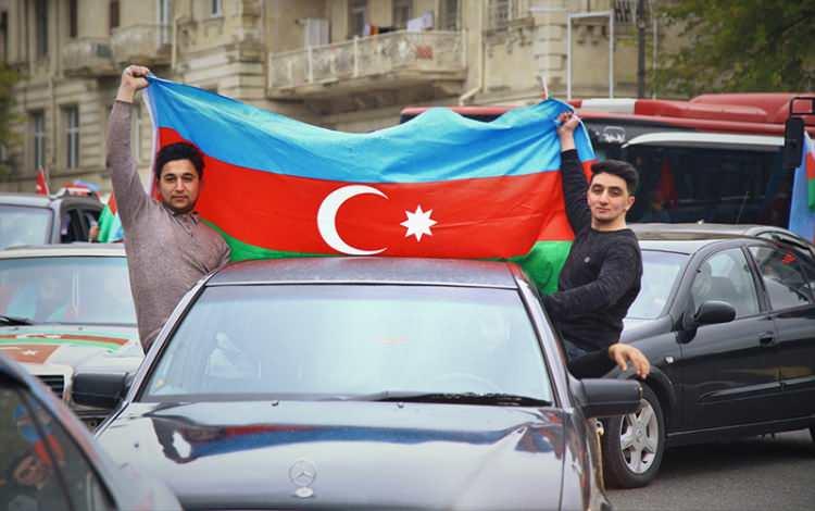 <p>Laçınlı Günel İsmayılova, AA muhabirine yaptığı açıklamada, Laçın'da doğduğunu fakat 4 yaşında orayı terk etmek zorunda kaldığını söyledi.</p>
<p> </p>