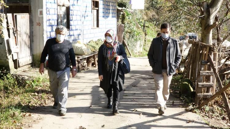 <p>Ziraat M&uuml;hendisi Sonay Bilgili, "Bu b&ouml;ceği g&ouml;rd&uuml;ğ&uuml;m&uuml;z zaman sevinmemiz gerekiyor. &Ccedil;&uuml;nk&uuml; uğur b&ouml;ceklerinin varlığı, doğal ortamın dengelendiğini ve ekosistemin d&uuml;zene girdiğini g&ouml;sterir" dedi.</p>

<p>&nbsp;</p>
