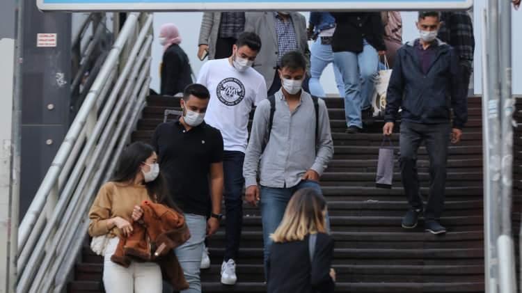 <p>65 yaş ve üzeri ile 20 yaş altı vatandaşların (10.00-13.00, 13.00-16.00 saatleri arası) şehir içi toplu ulaşım araçlarını kullanmaları kısıtlanacak.</p>