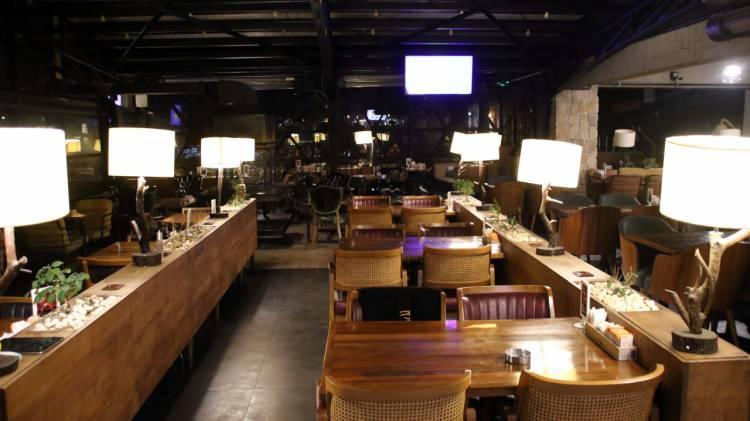 <p>Lokanta ve restoranlar cumartesi ve pazar günleri 10.00-20.00 arasında sadece paket servis şeklinde hizmet verebilecek.</p>